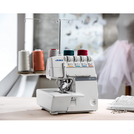 JUKI MO735 machine surjeteuse raseuse et recouvreuse familiale 2 ou 3 aig