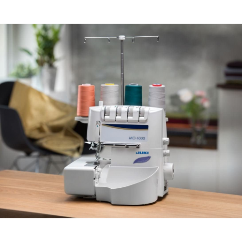 JUKI MO-1000 machine surjeteuse familiale