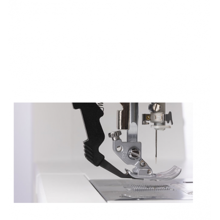 PFAFF AMBITION 620 machine à coudre avec 136 points de couture