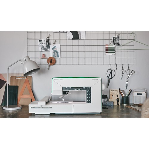 Husqvarna Viking Designer Jade 35 machine à coudre & broder