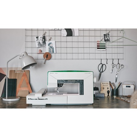 Husqvarna Viking Designer Jade 35 machine à coudre & broder