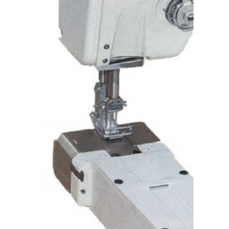 Cometa VBR mod. 02 machine à bras déporté double aiguille