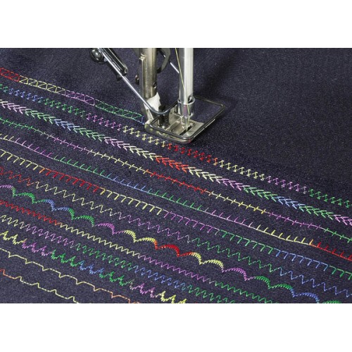 JUKI LZ-2290A MACHINE PIQUEUSE ZIG ZAG ELECTRONIQUE