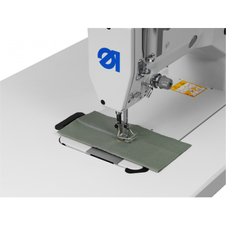 DURKOPP-ADLER 523i-411 Piqueuse plate machine à zigzag