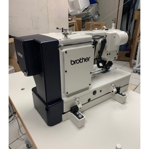 BROTHER NEXIO HE-800C Machine boutonnière Lingère programmable