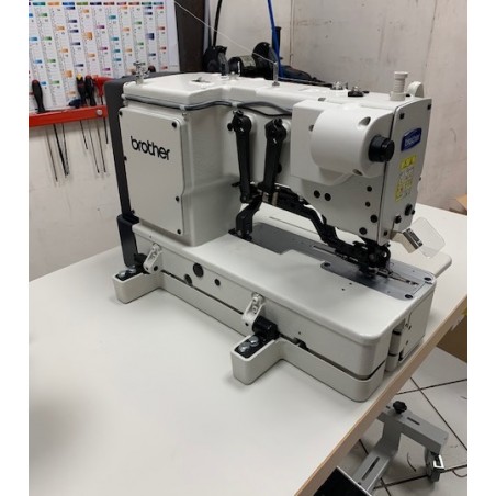 BROTHER NEXIO HE-800C Machine boutonnière Lingère programmable