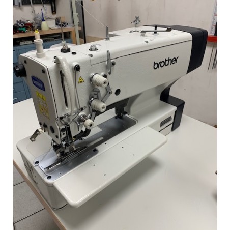 BROTHER NEXIO HE-800C Machine boutonnière Lingère programmable