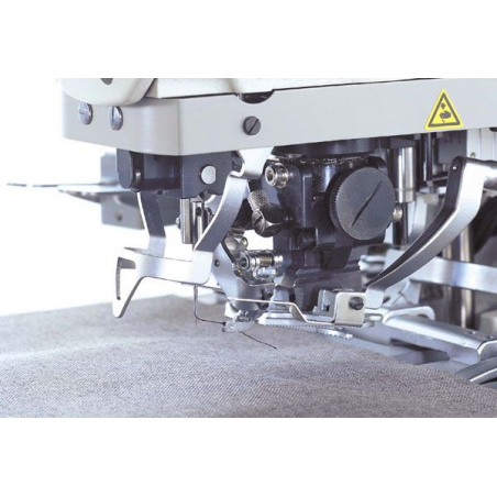 JUKI MEB-3200SS Machine Boutonnière à œillet