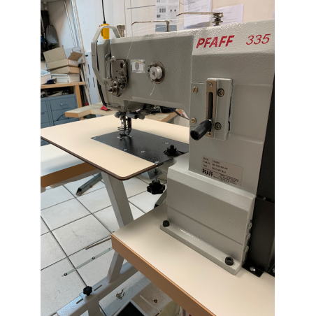 PFAFF 335 Piqueuse triple entrainement à canon