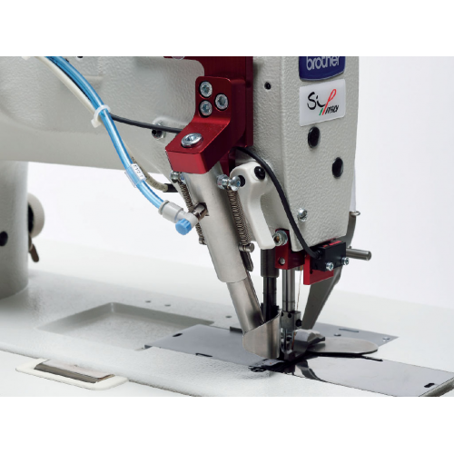 Machine automate pour l’ourlet des poches avant SIP-ITALY 8720-SPVFP