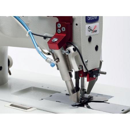 Machine automate pour l’ourlet des poches avant SIP-ITALY 8720-SPVFP