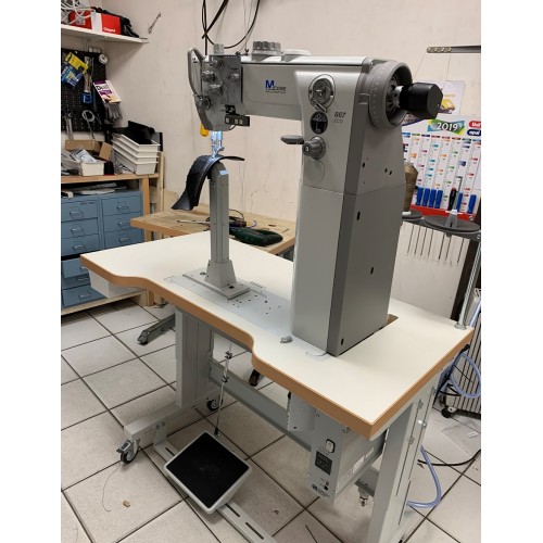 MACHINE À COUDRE À PILIER OMAC 300/420