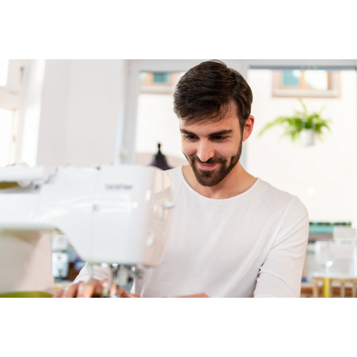 Brother Innov-Is A16 machine à coudre électronique bras libre