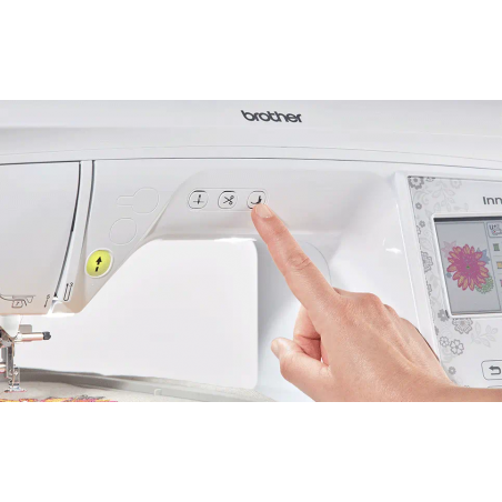Brother Innov-is NV880E machine à Broder