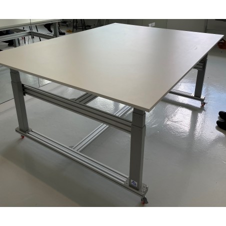 Table élévatrice sur vérin électrique 1500 x 2000MM