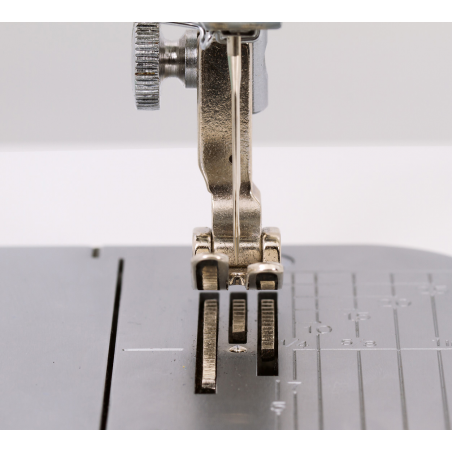 Machine à coudre semi-industrielle JUKI TL-2300 SUMATO pour cuir et tissus lourds