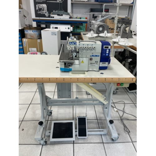 JUKI MO-6814SDD10N Machine Surjeteuse Industrielle 4 Fils