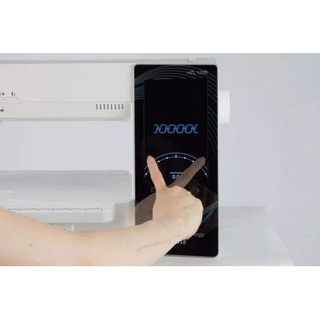 Machine familiale haut de gamme Premium UX8 à écran couleur de 18 cm aussi intuitive qu’un smartphone