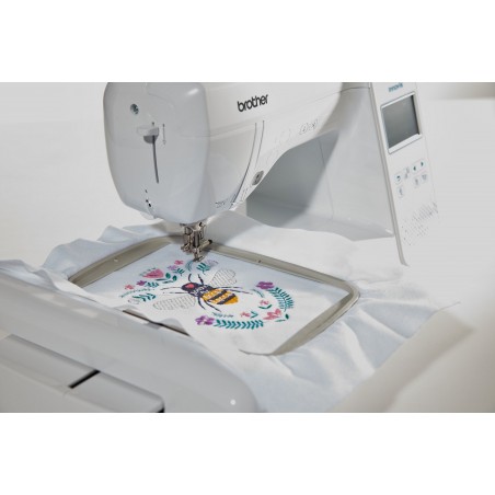 Brother Innov-is F540E Machine à Broder