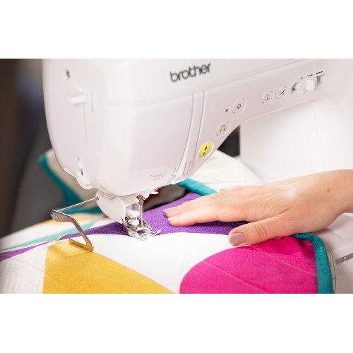 Brother Innov-is F580 Machine à coudre, à quilter et à broder
