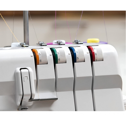 JUKI MO-50 machine surjeteuse familiale 4 fils