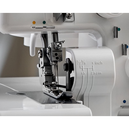 JUKI MO654DE machine surjeteuse familiale 2,3 et 4 fils